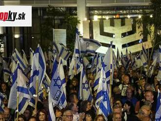 Izrael oslavuje 75 rokov od svojho založenia: Rozsiahle protesty však pokračujú