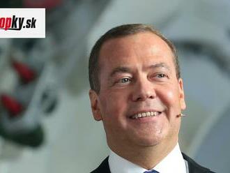 Medvedev reagoval na Bidenovu kandidatúru: Nazval ho zúfalým dedkom