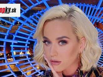 Katy Perry   mimo kamier: Tepláky, ortopedické papuče… Vôbec NEVYZERÁ tak hviezdne!