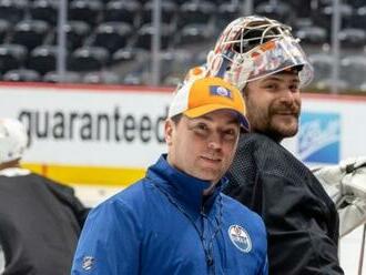 Záhada pred zápasom o prežitie: Koho pošlú Oilers do brány?