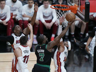 Miami nedalo šanci basketbalistům Bostonu a je jednu výhru od finále NBA