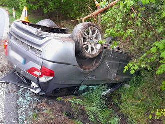 Mezi Klenčím pod Čerchovem a Draženovem havarovalo osobní automobil. Jedna osoba je v péči ZZS.…