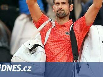 Djokovič může i bez očkování na US Open, Spojené státy zruší opatření