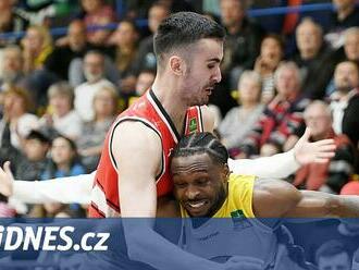 Děčín? Budeme v rytmu, věří před finále asistent pardubických basketbalistů