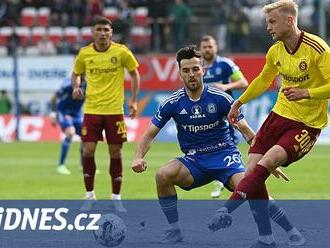 Olomouc chtěla penaltu. Bojí se sudí písknout proti Spartě? štvalo Pospíšila