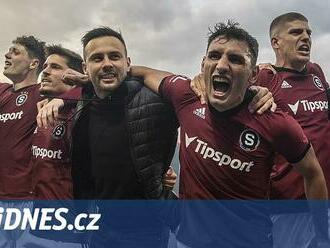 Sparta - Slavia 3:2, další pozdní penalta a titul na dosah, rozhodl Krejčí