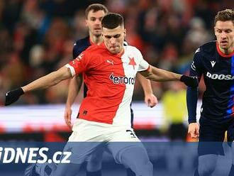 ONLINE: Slavia - Plzeň 1:0, rychlý gól domácích. Trefuje se Jurečka