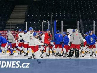 Češi poprvé trénovali v Tampere. Na čtvrtfinále zřejmě bez Chlapíka a Lence