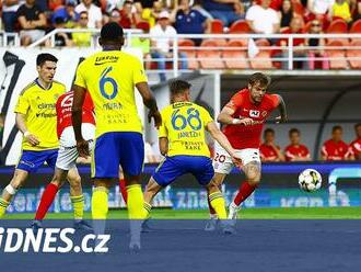 Brno - Zlín 0:0, remíza stvrdila domácí pád, hosty držel brankář Dostál