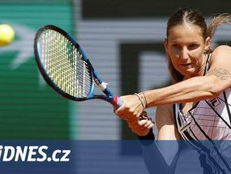 Vondroušová smetla Parksovou, Plíšková schytala kanára. Představí se Siniaková