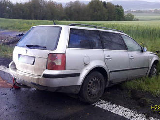 Na silnici 26 před Draženovem havarovalo osobní auto. Hasiči zajistili místo nehody a zlikvidovali…