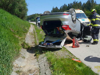 Mezi 140. a 140,5. kilometrem D5 ve směru na Rozvadov havarovalo jedno osobní vozidlo, skončilo na…