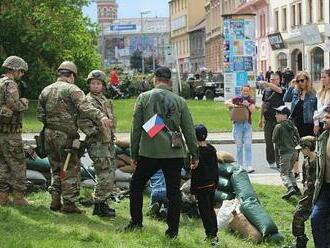 Plzeň žije o víkendu Slavnostmi svobody. Zavítali na ně i příbuzní veteránů