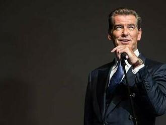 KVÍZ: Pierce Brosnan slaví 70. Dětství neměl lehké, milostné scény si užívá