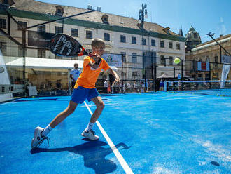 Nejrychleji rostoucí sport se představuje Česku: padel je zábavná kombinace tenisu a squashe