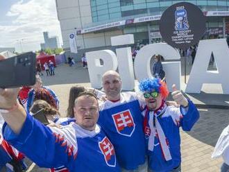 Slovenskí fanúšikovia zaplavili lotyšskú Rigu: Vykúpili VŠETKY hokejové dresy!