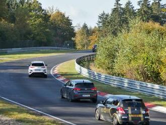 Nürburgring zpřísňuje pravidla pro vjezd na okruh. Auto musí splnit minimální maximální rychlost