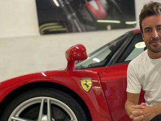 Fernando Alonso se zbavuje svého vzácného Ferrari, za úplně první Enzo má dostat přes 120 milionů