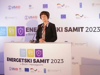 Česká věda, české firmy a česká rozvojová pomoc se prezentovala na energetickém summitu v Neumu