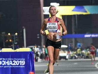 Maratonkyně kvůli kotníku jezdí na kole a plave. Láká mě triatlon, říká Joglová