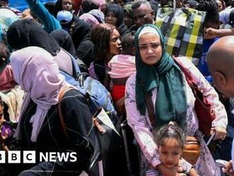 Sudan crisis: Chaos at port as thousands rush to leave