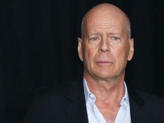 Osamocený Bruce Willis? S postupující demencí ho opouštějí přátelé