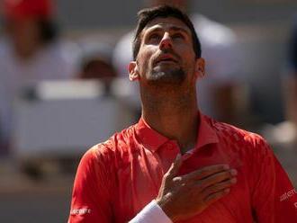 Žiadny problém. Djokovič suverénne postúpil do druhého kola Roland Garros