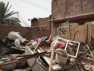 Boje v Sudáne pokračujú aj napriek predĺženému humanitárnemu prímeriu 