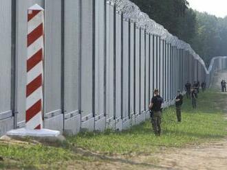 Poľskí pohraničiari čelia nárastu útokov na hraniciach s Bieloruskom. Varšava z toho viní aj ruské tajné služby