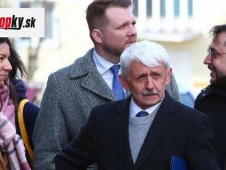 Dzurinda si myslí, že k upokojeniu situácie medzi politikmi aj medzi občanmi prispeje úradnícka vláda