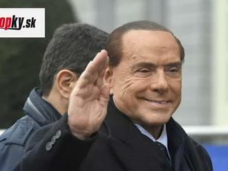 Silvio Berlusconi sa z nemocnice prihovoril členom svojej strany Forza Italia