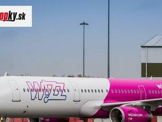 PRÁVE TERAZ: Lietadlo Wizz Air sa tesne minulo s dronom