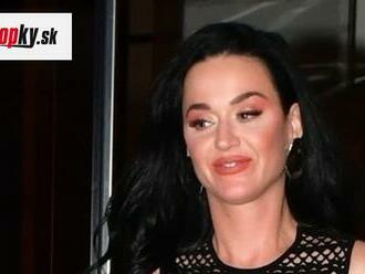 Katy Perry na večierku v KOŽENÝCH PLAVKÁCH: Plážové šaty odhalili šťavnatý ZADOK!