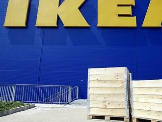 Pozor na zásah elektřinou. Řetězec Ikea stahuje z prodeje nebezpečnou nabíječku