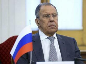 Lavrov: Rusko nemôže byť porazené. Šéf ruskej diplomacie odmietol s USA rokovať o jadrových zbraniach