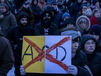 V predvolebnom prieskume je krajne pravicová AfD stále druhá