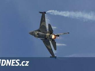 Ale nesmíte je použít na Řeky, podmínily USA prodej letounů F-16 Turecku