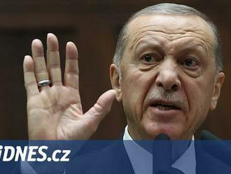 Turecko schválilo vstup Švédska do NATO, Erdogan podepsal dokument