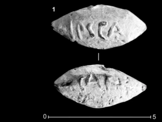 Archeológovia v Španielsku objavili 2000-ročný náboj s Cézarovým menom