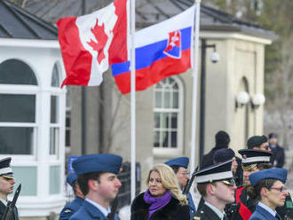 Čaputovú privítala v Ottawe zástupkyňa generálnej guvernérky. V jej sídle zasadili strom