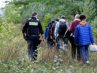 Nemcom došla trpezlivosť s migrantmi. Chcú sprísniť azylovú politiku