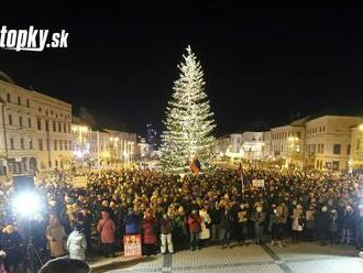 Protesty sú podľa Kaliňáka bežným prejavom iného názoru: Krúpa nesúhlasí