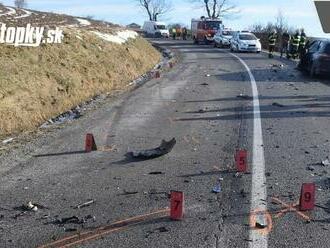 Ďalší útek z miesta nehody: FOTO Šofér bez vodičského preukazu sa zrazil s autom, vystúpil a odišiel