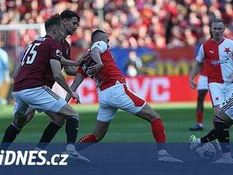 Slavii neublíží nic, Sparta nesmí prohrát. Jak derby ovlivní boj o titul?