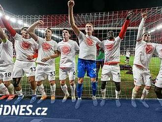 Ráj, peklo, Slavia. První fotbalové derby pražských „S“ v sezoně mělo grády