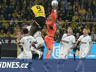 Dortmund vyhrál i čtvrtý zápas. Souboj se St. Pauli rozhodl rozjetý Guirassy