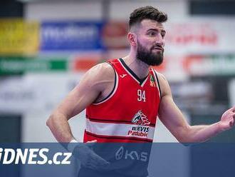 Ztráta pro basketbalisty Pardubic. Šafarčíka čeká artroskopie kolena