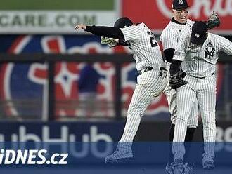 Yankees našli poprvé recept na Dodgers a odvrátili rychlý konec Světové série