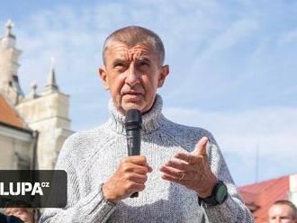 Ať důchodci neplatí televizní poplatky, navrhuje Babiš