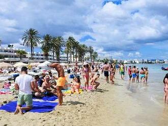 Zájezdy na Mallorcu či Ibizu podraží. Na ostrovech zvýší turistickou daň